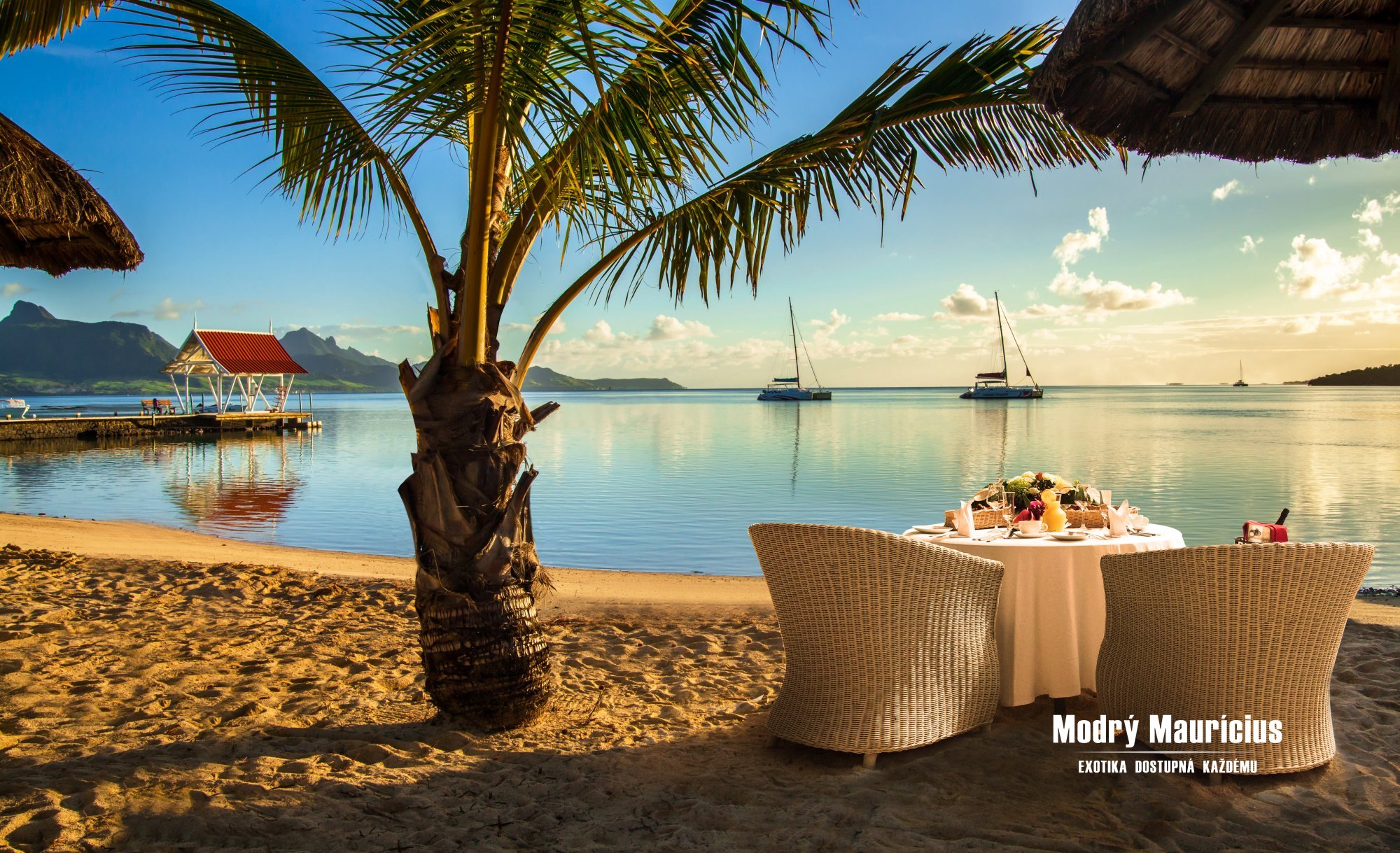 Тур на маврикий на двоих. Маврикий Сафарий. Кафе на пляже Маврикия. Маврикий картинки. Маврикий туризм.
