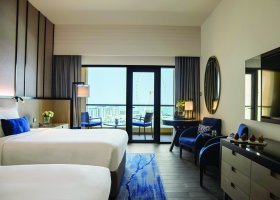 dubaj-hotel-amwaj-rotana-091.jpg