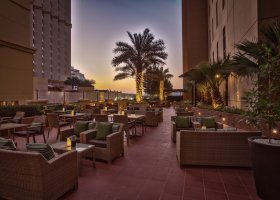 dubaj-hotel-amwaj-rotana-130.jpg