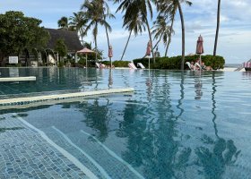 ext_recenze-hotelu-na-maledivach-cora-cora-maldives-a-dusit-thani-012.jpg