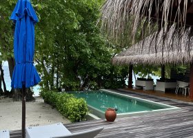 ext_recenze-hotelu-na-maledivach-cora-cora-maldives-a-dusit-thani-048.jpg