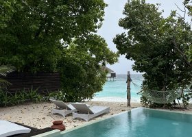 ext_recenze-hotelu-na-maledivach-cora-cora-maldives-a-dusit-thani-049.jpg