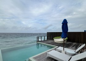 ext_recenze-hotelu-na-maledivach-cora-cora-maldives-a-dusit-thani-068.jpg