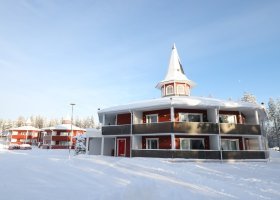 finsko-hotel-santa-claus-holiday-village-001.jpg