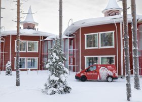 finsko-hotel-santa-claus-holiday-village-009.jpeg
