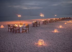 maledivy-hotel-coco-palm-dhuni-kolhu-079.jpg