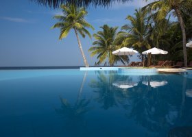 maledivy-hotel-filitheyo-island-resort-023.jpg