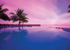 maledivy-hotel-filitheyo-island-resort-054.jpg