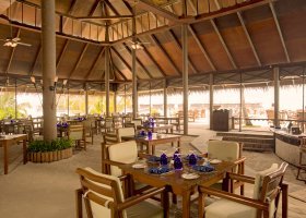 maledivy-hotel-filitheyo-island-resort-073.jpg
