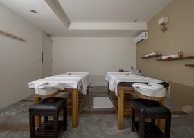 maledivy-hotel-hondaafushi-island-resort-021.jpg