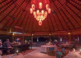 maledivy-hotel-kuredu-island-resort-spa-018.jpg