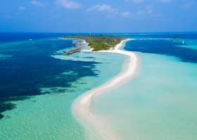 maledivy-hotel-kuredu-island-resort-spa-062.jpg