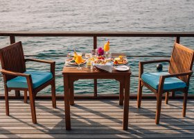 maledivy-hotel-reethi-faru-resort-189.jpg