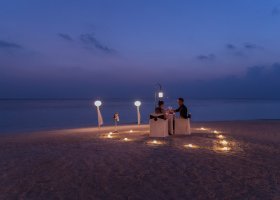 maledivy-hotel-vilamendhoo-island-053.jpg