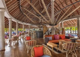 mauricius-hotel-canonnier-beachcomber-016.jpg