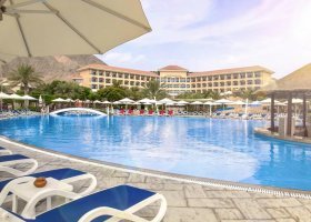 mauricius-hotel-fujairah-rotana-resort-spa-022.jpg