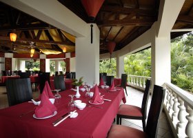 seychely-hotel-berjaya-beau-vallon-004.jpg