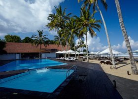 sri-lanka-hotel-the-surf-hotel-011.jpg