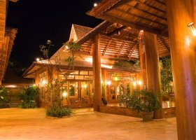 thajsko-hotel-santhiya-koh-phangan-037.jpg