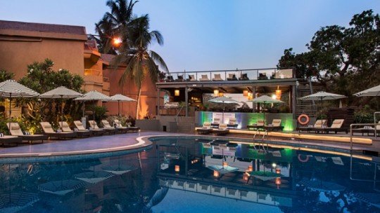 Whispering Palms Beach Resort ****