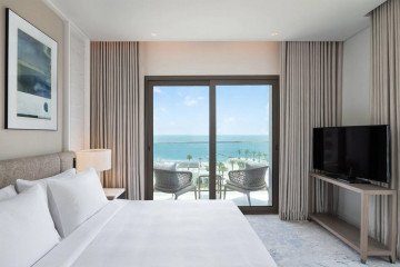 Executive Suite Ocean View with Breakfast (80 m²)