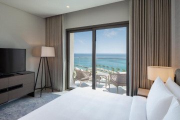 Three Bedroom Ocean View Residence (1732 m²)