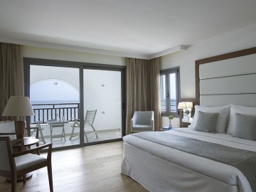 Sea View Suites