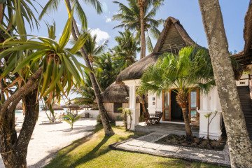 Deluxe Beach Front Suite